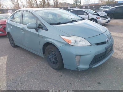 TOYOTA PRIUS 2013
