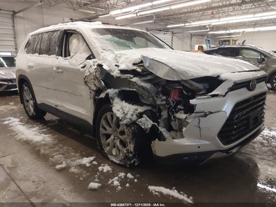 TOYOTA GRAND HIGHLANDER 2024