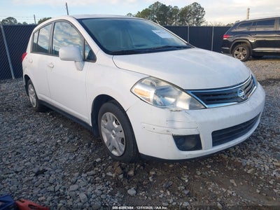 NISSAN VERSA 2011