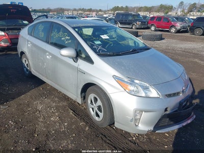 TOYOTA PRIUS 2015