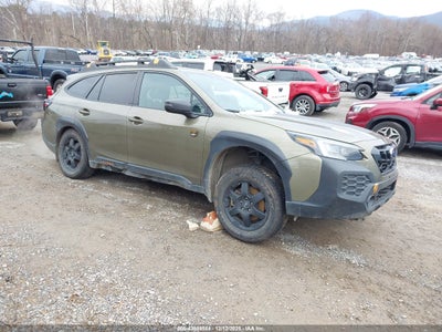 SUBARU OUTBACK 2025