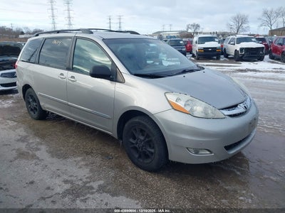TOYOTA SIENNA 2006