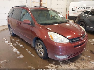 TOYOTA SIENNA 2004