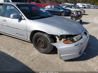 PONTIAC GRAND PRIX 2002