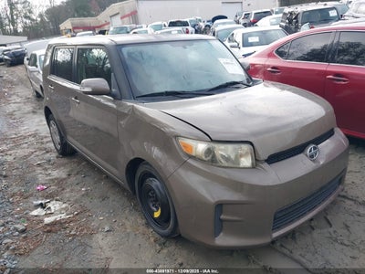 SCION XB 2011