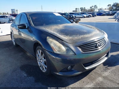 INFINITI G37 2013