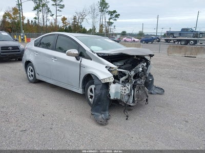 TOYOTA PRIUS 2014
