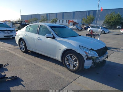 INFINITI Q40 2015