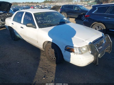 FORD CROWN VICTORIA 2010