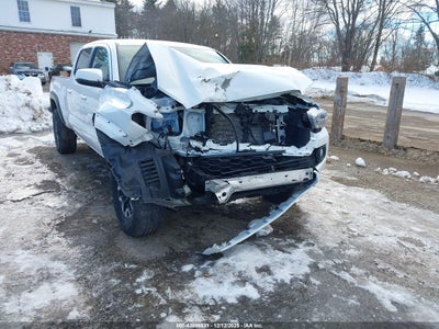 TOYOTA TACOMA 2022