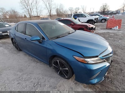 TOYOTA CAMRY 2019