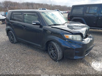 SCION XB 2011