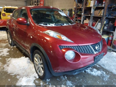 NISSAN JUKE 2011