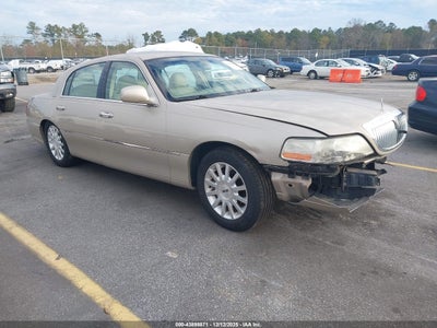 LINCOLN TOWN CAR 2007