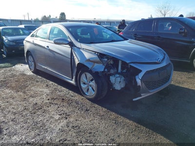 HYUNDAI SONATA HYBRID 2013