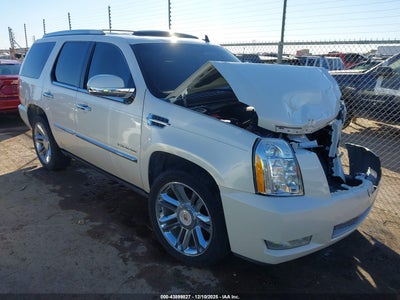 CADILLAC ESCALADE 2013