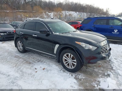 INFINITI FX35 2010
