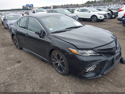 TOYOTA CAMRY 2018