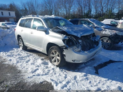 TOYOTA HIGHLANDER 2010