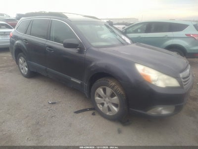 SUBARU OUTBACK 2011