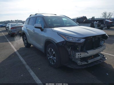 TOYOTA HIGHLANDER 2021