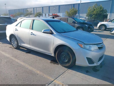 TOYOTA CAMRY 2012