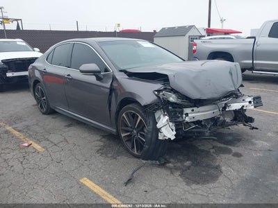 TOYOTA CAMRY 2019