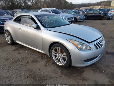 INFINITI G37 2010