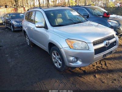 TOYOTA RAV4 2011