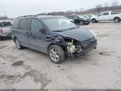 TOYOTA SIENNA 2005
