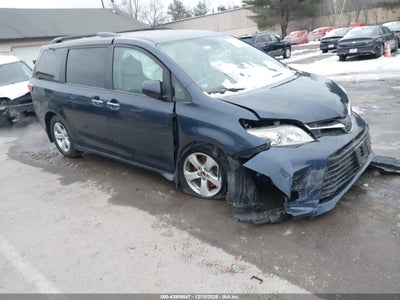 TOYOTA SIENNA 2020