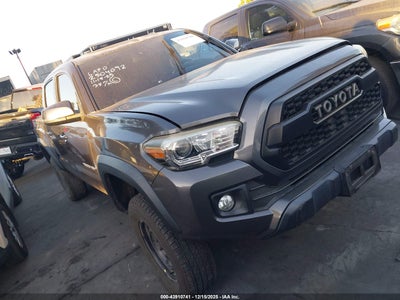 TOYOTA TACOMA 2018