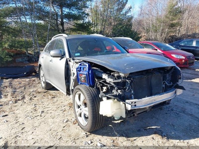 INFINITI FX35 2010