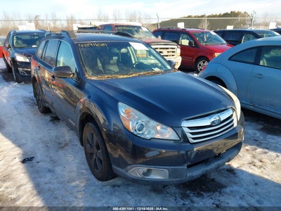 SUBARU OUTBACK 2012