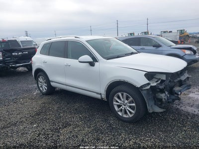 VOLKSWAGEN TOUAREG 2014