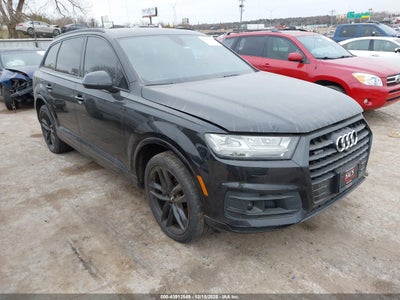 AUDI Q7 2017