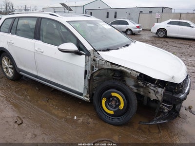 VOLKSWAGEN GOLF ALLTRACK 2017