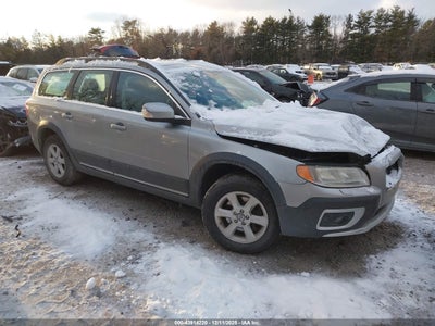 VOLVO XC70 2010