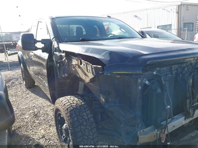 NISSAN TITAN XD 2017