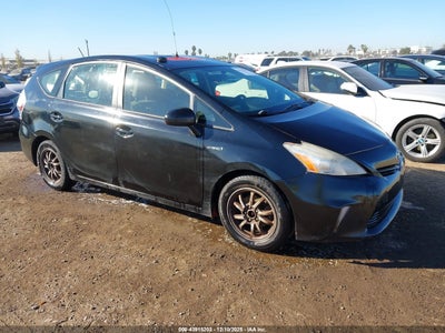 TOYOTA PRIUS V 2012
