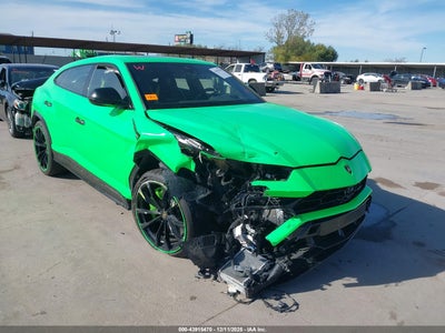 LAMBORGHINI URUS 2022