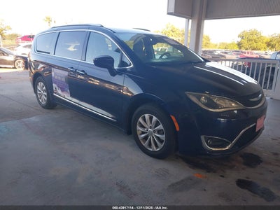 CHRYSLER PACIFICA 2018