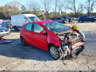 TOYOTA PRIUS C 2015