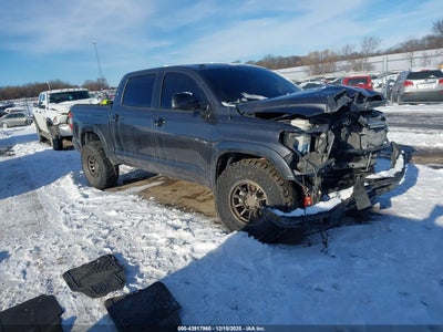 TOYOTA TUNDRA 2015