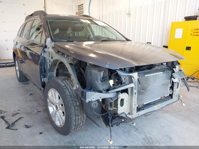 SUBARU OUTBACK 2018