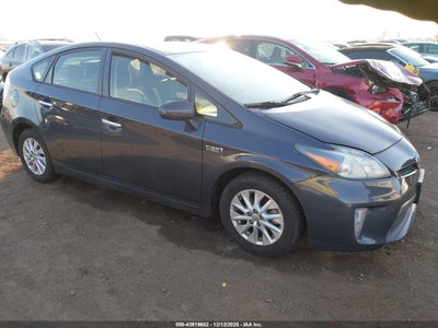 TOYOTA PRIUS PLUG-IN 2012