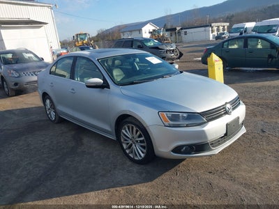 VOLKSWAGEN JETTA 2011