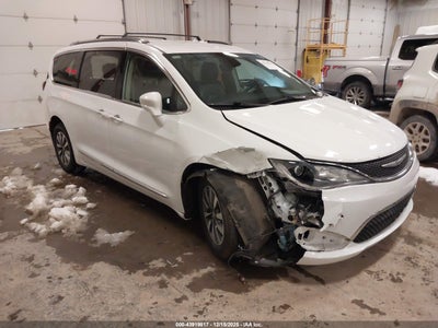 CHRYSLER PACIFICA 2020