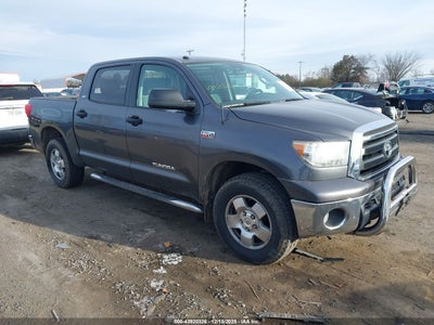 TOYOTA TUNDRA 2011