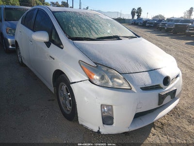 TOYOTA PRIUS 2011